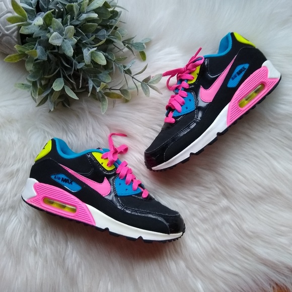 black and neon pink nikes